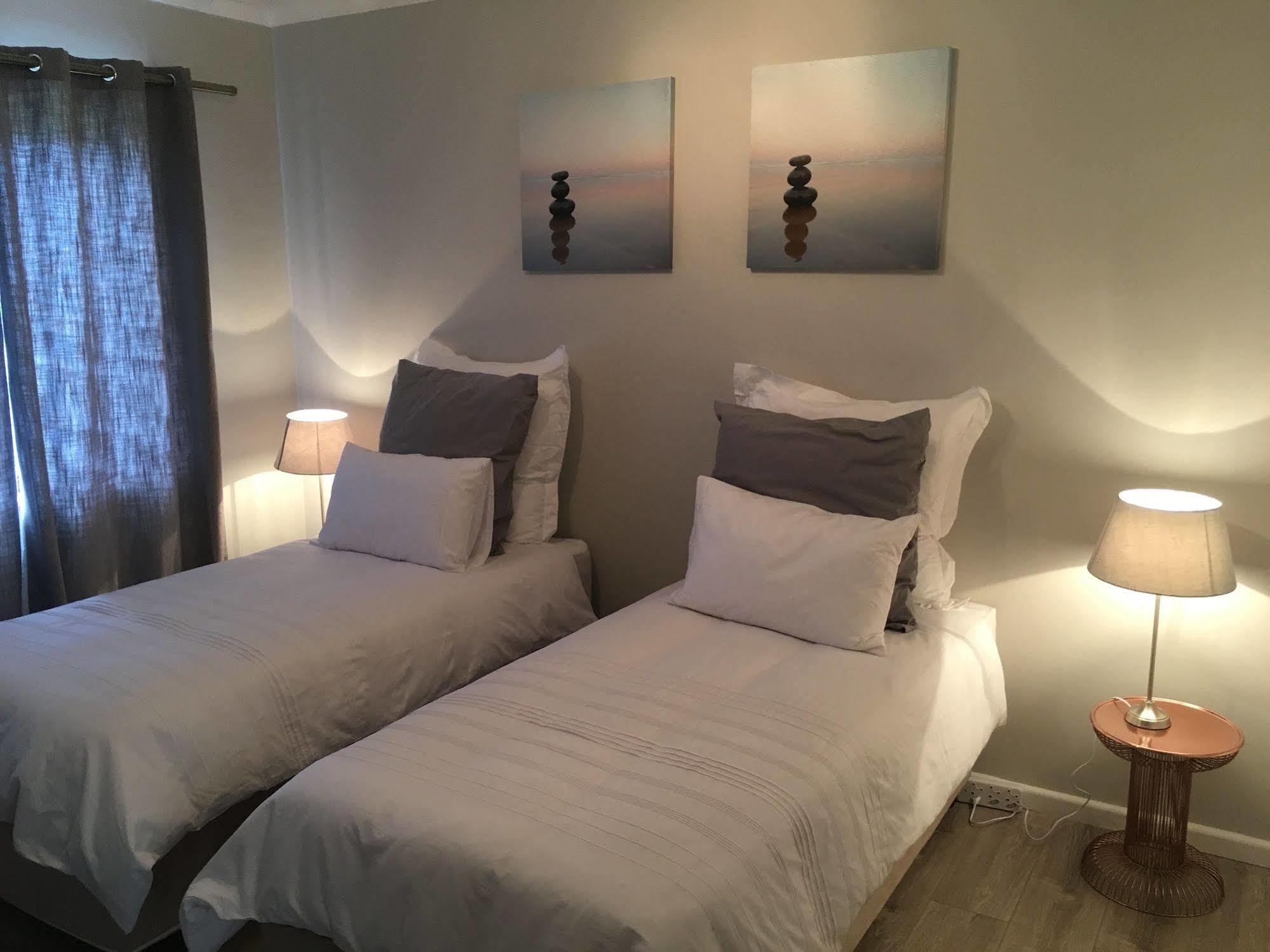 African Groove Camps Bay Cape Town Exterior photo